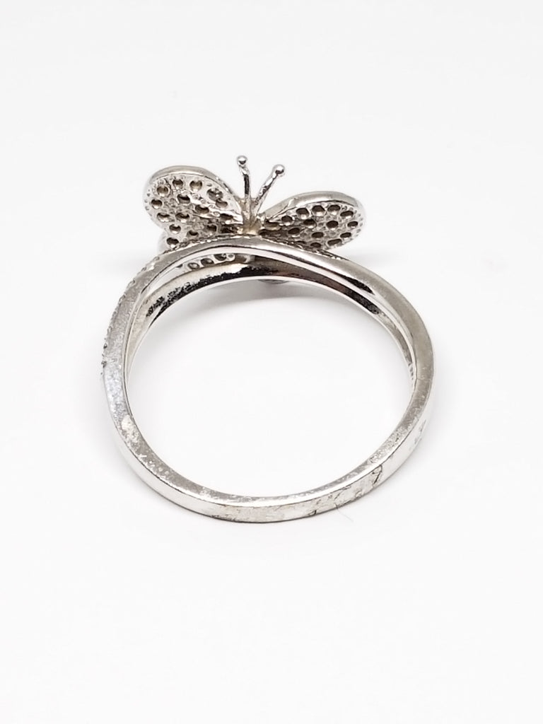  14 K White Gold Butterfly Ring with Diamonds